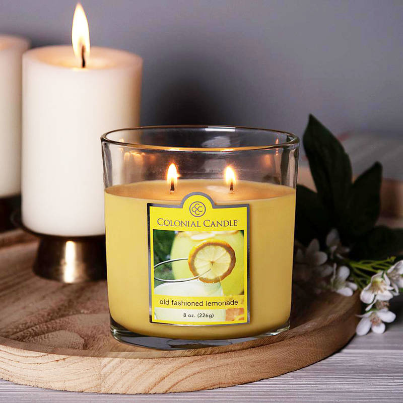 Vela perfumada ovalada Colonial Candle 226 g - Old Fashioned Lemonade