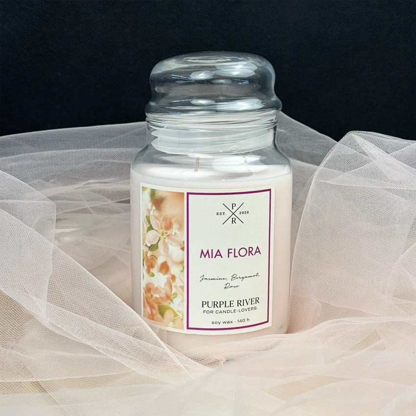 Grote sojabloem geurkaars Mia Flora Purple River 623 g