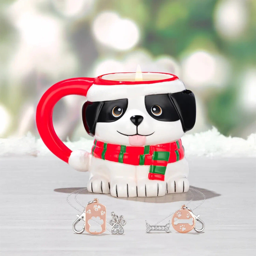 Svíčka se šperky jako dárek náhrdelník vánoční pes Holiday Dog Mug Charmed Aroma 297 g