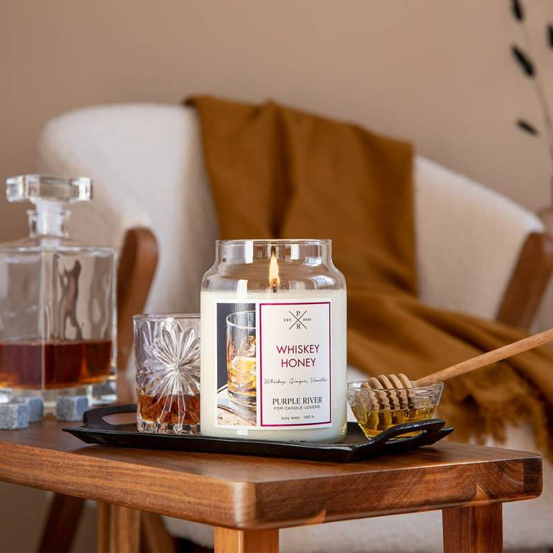 Soy scented candle Whiskey Honey Purple River 623 g