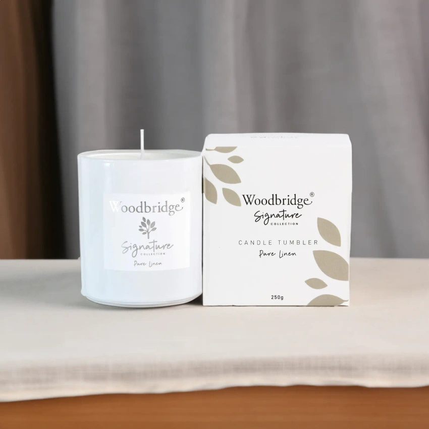 Dárková vonná svíčka čerstvé prádlo Pure Linen 250 g Woodbridge