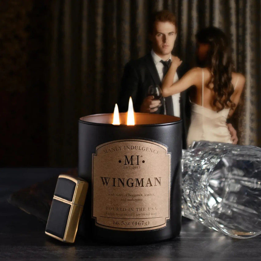 Sojová vonná svíčka pro muže Wingman Colonial Candle